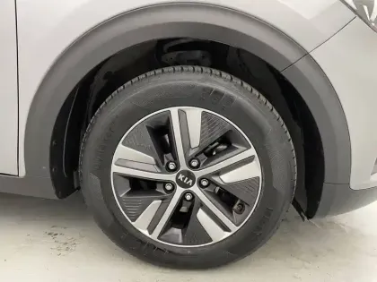 Photo 17 Kia Niro  1.6 GDi Hybride 141 ch DCT6