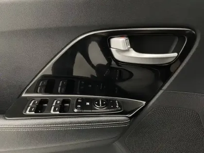 Photo 28 Kia Niro  1.6 GDi Hybride 141 ch DCT6