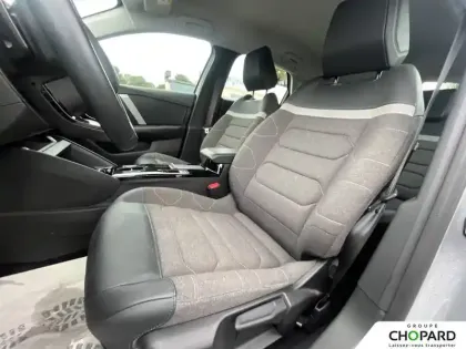 Photo 8 Citroën C4  PureTech 130 S&S EAT8