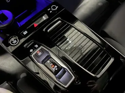 Photo 18 Audi Q6 E-tron  387 ch 100 kWh quattro