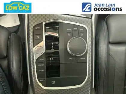 Photo 12 BMW Serie 3 Touring 320d xDrive 190 ch BVA8