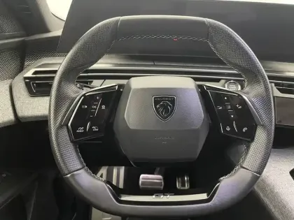 Photo 22 Peugeot 5008  Hybrid 136 e-DCS6