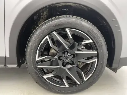 Photo 17 Peugeot 5008  Hybrid 136 e-DCS6