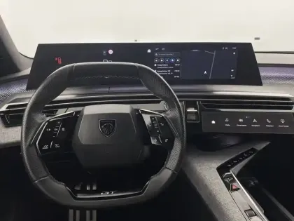 Photo 21 Peugeot 5008  Hybrid 136 e-DCS6