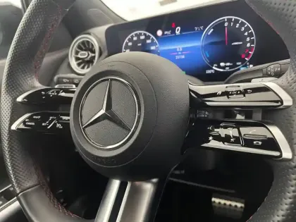 Photo 23 Mercedes GLA  250 e Hybrid EQ 8G-DCT