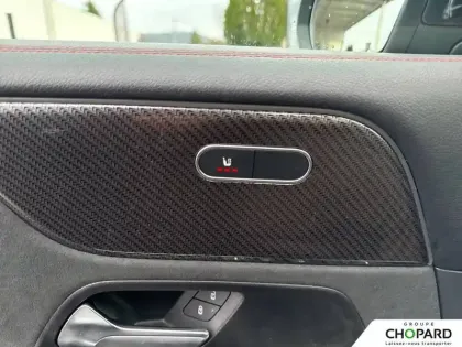 Photo 21 Mercedes GLB  200 d 8G-DCT