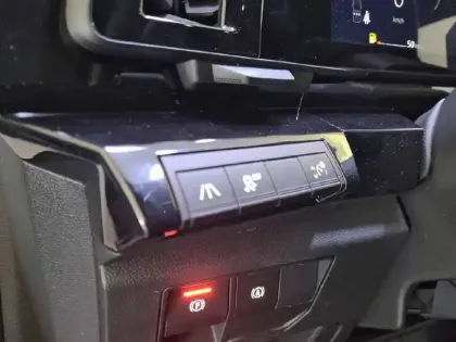 Photo 30 Renault Austral  E-Tech hybrid 200