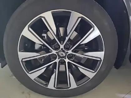 Photo 12 Renault Austral  E-Tech hybrid 200