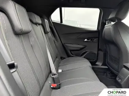 Photo 19 Peugeot 2008  Hybrid 136 e-DCS6