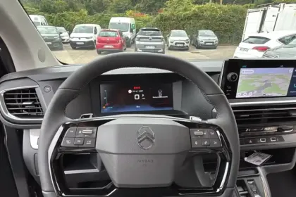 Photo 19 Citroën Spacetourer Holidays Diesel 180 ch boîte automatique