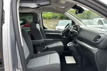 Photo 18 Citroën Spacetourer Holidays Diesel 180 ch boîte automatique