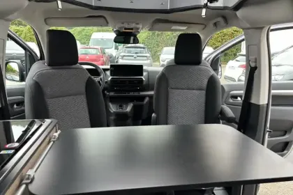 Photo 24 Citroën Spacetourer Holidays Diesel 180 ch boîte automatique