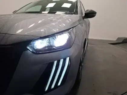 Photo 34 Peugeot 208  100 S&S BVM6