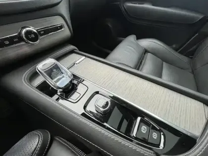 Photo 31 Volvo Xc90  T8 AWD Hybride Rechargeable 455 ch Geartronic 8 7pl