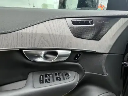Photo 15 Volvo Xc90  T8 AWD Hybride Rechargeable 455 ch Geartronic 8 7pl