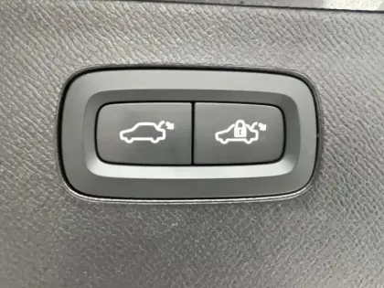 Photo 9 Volvo Xc90  T8 AWD Hybride Rechargeable 455 ch Geartronic 8 7pl