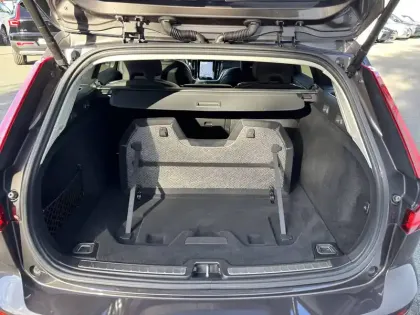 Photo 20 Volvo V60  B3 163 ch DCT 7