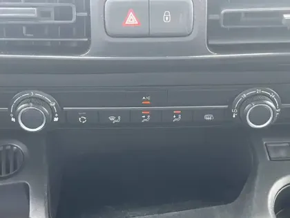 Photo 41 Opel Combo  CARGO M 650 KG BLUEHDI 100 S&S BVM6