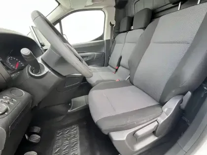 Photo 21 Opel Combo  CARGO M 650 KG BLUEHDI 100 S&S BVM6