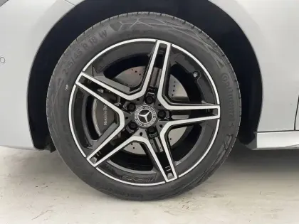 Photo 17 Mercedes CLA  Coupé 250 e Hybrid EQ 8G-DCT