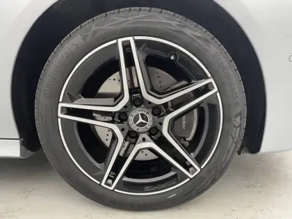 Photo 12 Mercedes CLA  Coupé 250 e Hybrid EQ 8G-DCT