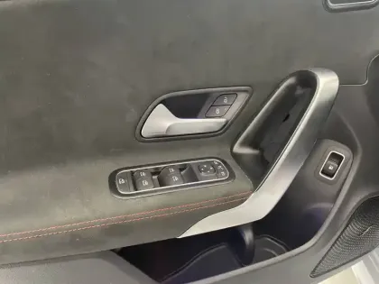 Photo 92 Mercedes CLA  Coupé 250 e Hybrid EQ 8G-DCT