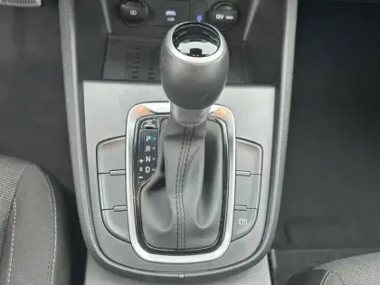 Photo 13 Hyundai Kona  Hybrid 141