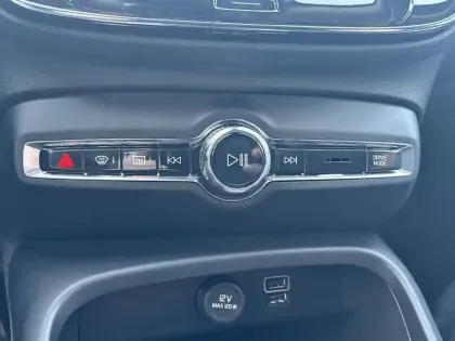 Photo 35 Volvo Xc40  T4 Recharge 129+82 ch DCT7