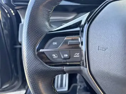 Photo 21 Peugeot 308  BlueHDi 130ch S&S EAT8