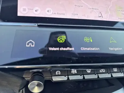 Photo 18 Peugeot 308  BlueHDi 130ch S&S EAT8