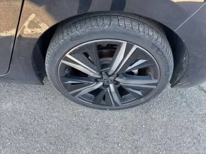 Photo 12 Peugeot 308  BlueHDi 130ch S&S EAT8