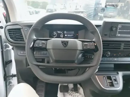 Photo 8 Peugeot Expert  CA FIXE M BLUEHDI 180 S&S EAT8