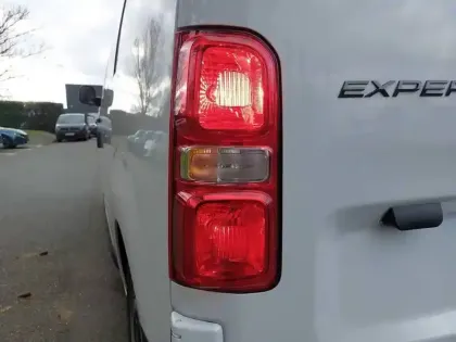 Photo 16 Peugeot Expert  CA FIXE M BLUEHDI 180 S&S EAT8