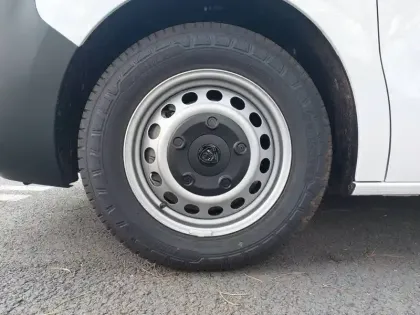 Photo 12 Peugeot Expert  CA FIXE M BLUEHDI 180 S&S EAT8