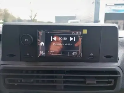 Photo 14 Peugeot Expert  CA FIXE M BLUEHDI 180 S&S EAT8