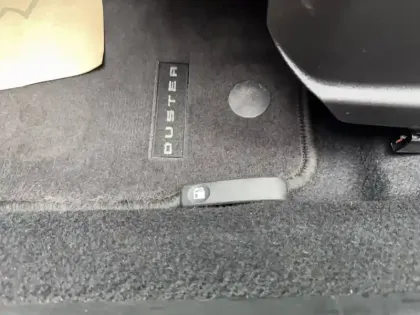 Photo 70 Dacia Duster  TCe 150 FAP 4x2 EDC