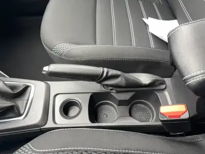 Photo 29 Dacia Duster  TCe 150 FAP 4x2 EDC