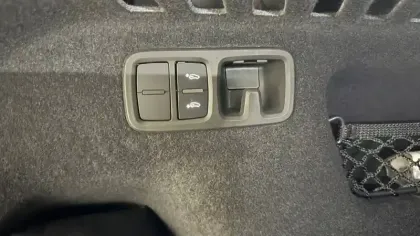 Photo 6 Audi Q8  55 TFSI e 381 Tiptronic 8 Quattro