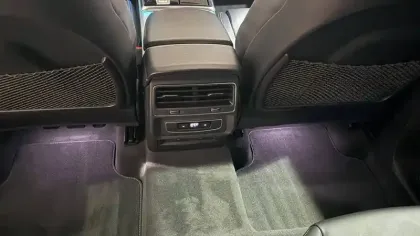 Photo 14 Audi Q8  55 TFSI e 381 Tiptronic 8 Quattro