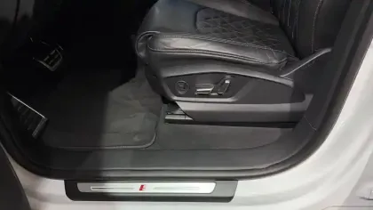 Photo 10 Audi Q8  55 TFSI e 381 Tiptronic 8 Quattro