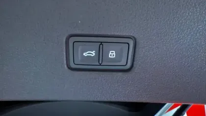 Photo 5 Audi Q8  55 TFSI e 381 Tiptronic 8 Quattro