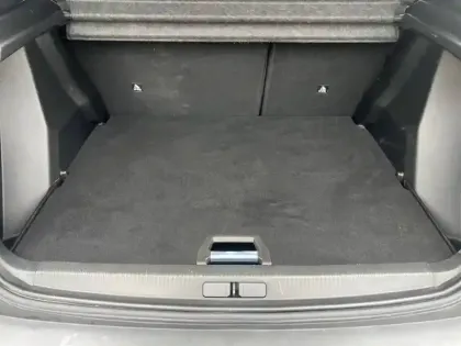 Photo 5 Peugeot 2008  PureTech 130 S&S EAT8