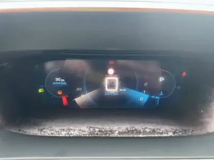 Photo 11 Peugeot 2008  PureTech 130 S&S EAT8