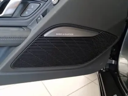 Photo 41 Audi R8  V10 5.2 FSI 540 S tronic 7 RWD