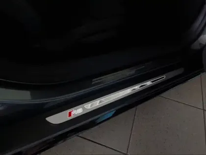 Photo 27 Audi R8  V10 5.2 FSI 540 S tronic 7 RWD