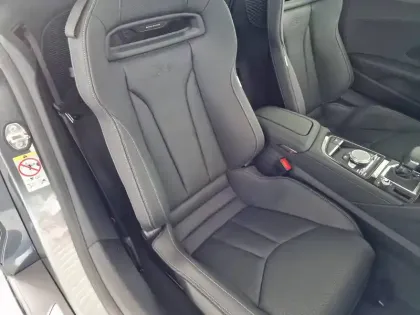 Photo 32 Audi R8  V10 5.2 FSI 540 S tronic 7 RWD