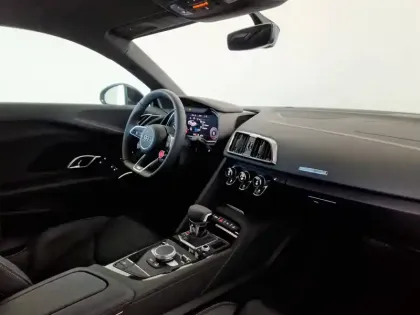 Photo 7 Audi R8  V10 5.2 FSI 540 S tronic 7 RWD