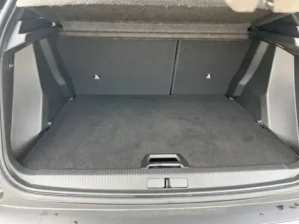 Photo 5 Peugeot 2008  Hybrid 136 e-DCS6