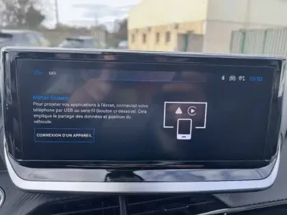 Photo 13 Peugeot 2008  Hybrid 136 e-DCS6