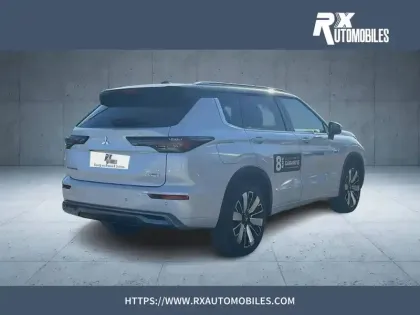 Photo 26 Mitsubishi Outlander  2.4 MIVEC PHEV 306 4WD